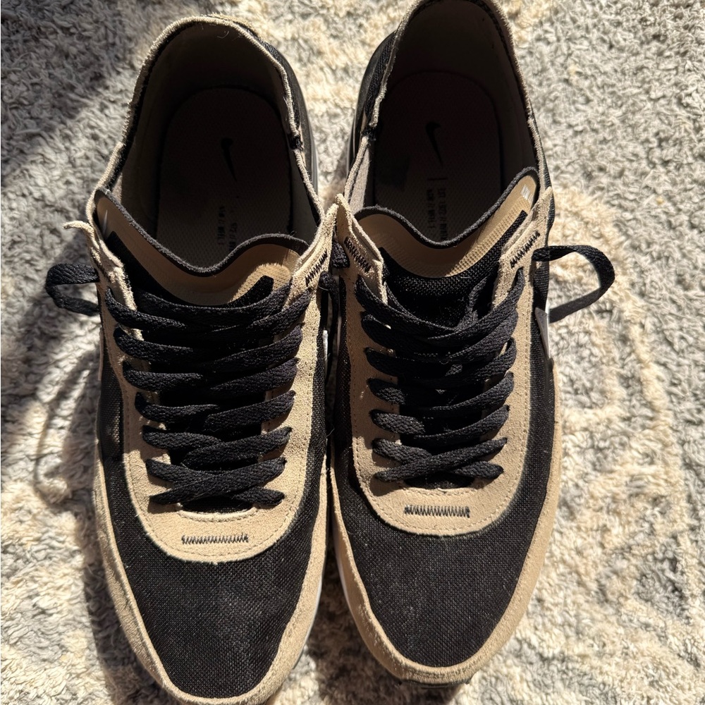 Nike Black and Tan Athletic Shoes - Picture 5 of 7